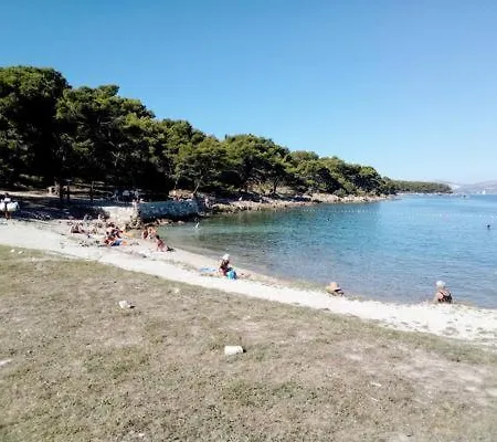 With Large Garden In The Heart Of Apartament *