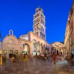 Apartment With Large Garden In The Heart Of Split