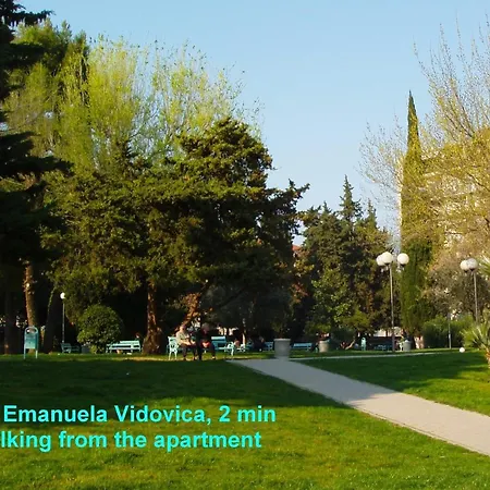 With Large Garden In The Heart Of * Split