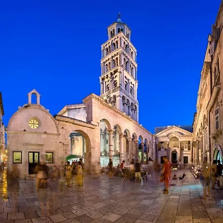 Apartamento With Large Garden In The Heart Of Split