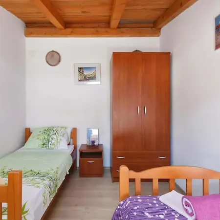 Apartamento With Large Garden In The Heart Of